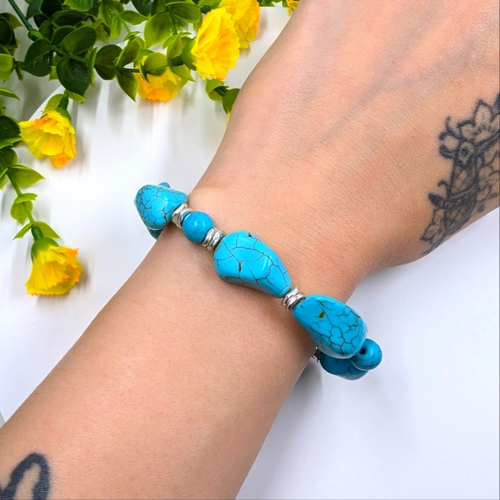Genuine Stone Turquoise Bead Stretchy Construction Vintage Bracelet